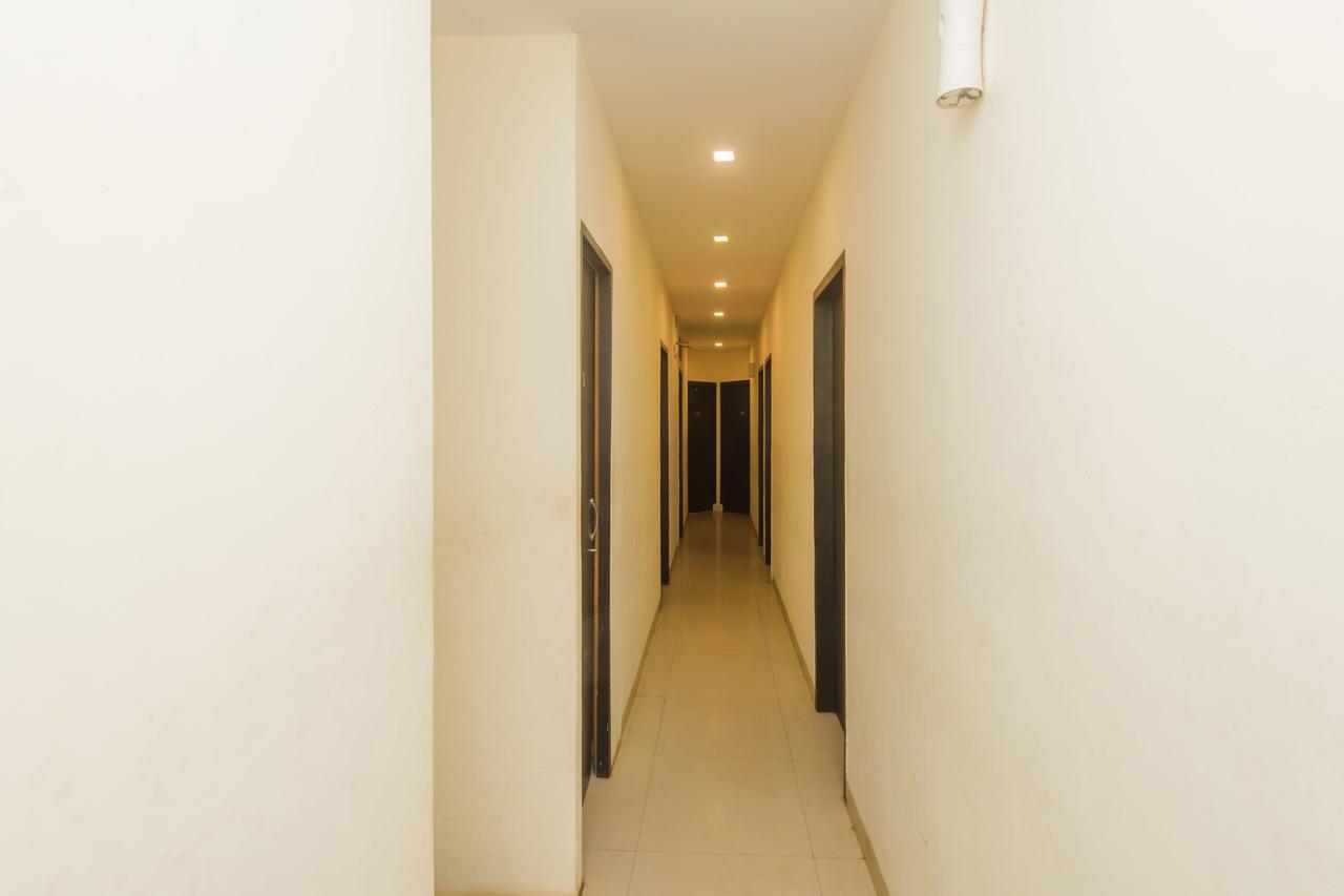 OYO 10103 Hotel Aviva Mumbai Exterior foto